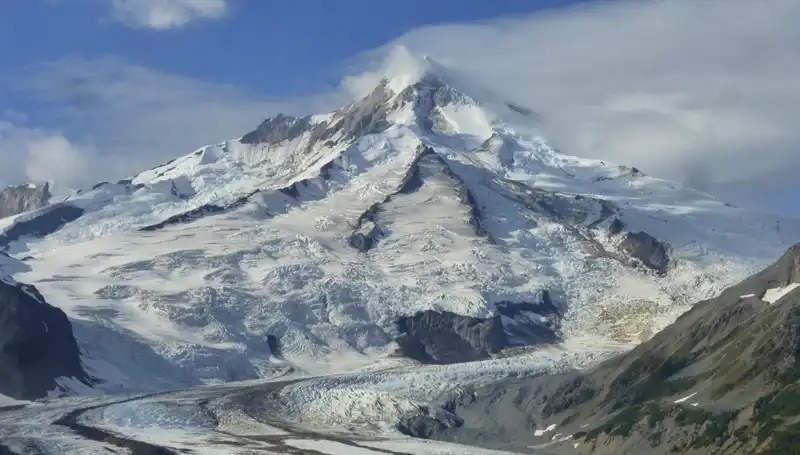 NASA'nın Gözlemlerine Göre 150 Yıldır Uyumakta Olan Dev Volcano Aktif Olmaya Başladı