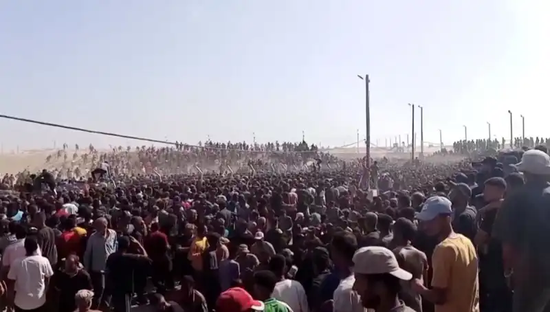 Filistin'de İsrail Saldırıları Artarken, 30 Masum Hayatını Kaybetti