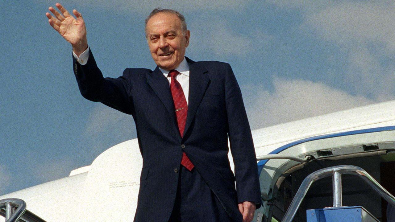Azerbaycan Devlet Başkanı Haydar Aliyev'in Hayatı