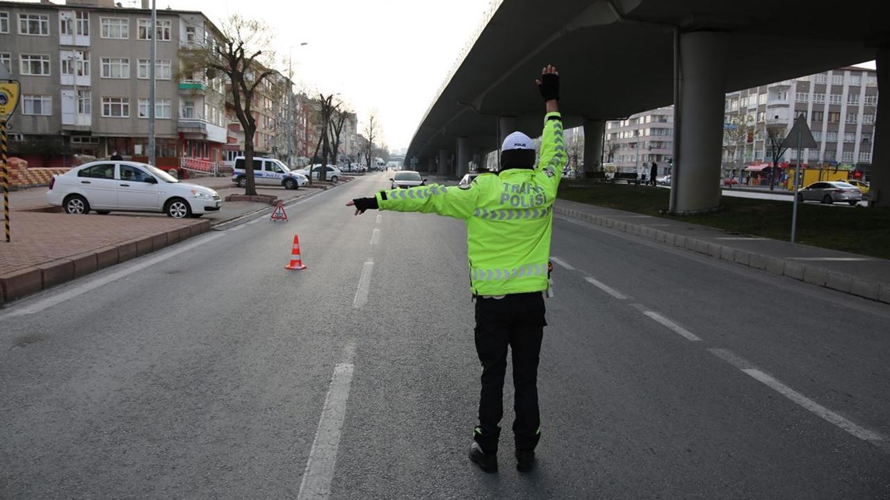 İstanbul'da Trafik Kapanacak Yollar Açıklandı