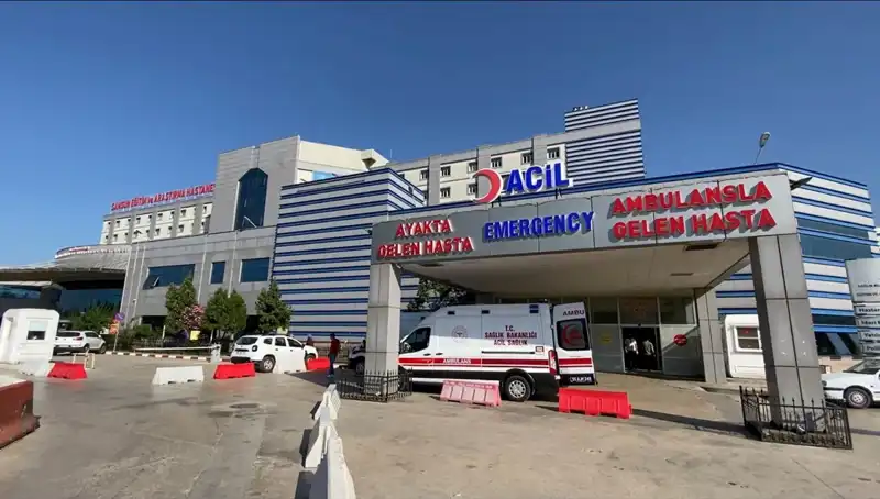 Tavuktan Zehirlenme Skandalı: 225 İşçi Taburcu Oldu, Gözler Yetkililerin Üzerinde