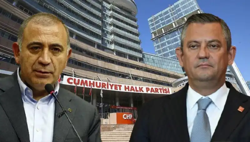 CHP Kuruluş Töreninde Şaşırtan Gelişme: Tekin, Özgür Özel’i Karşılayacak
