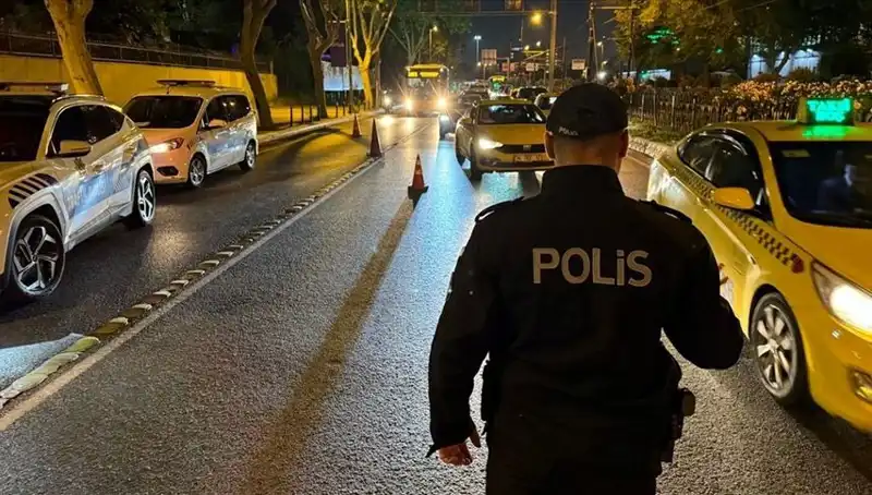 Huzur İstanbul Denetimleri: Bin 5 Kişi Gözaltına Alındı, Merakla Beklenen Detaylar!