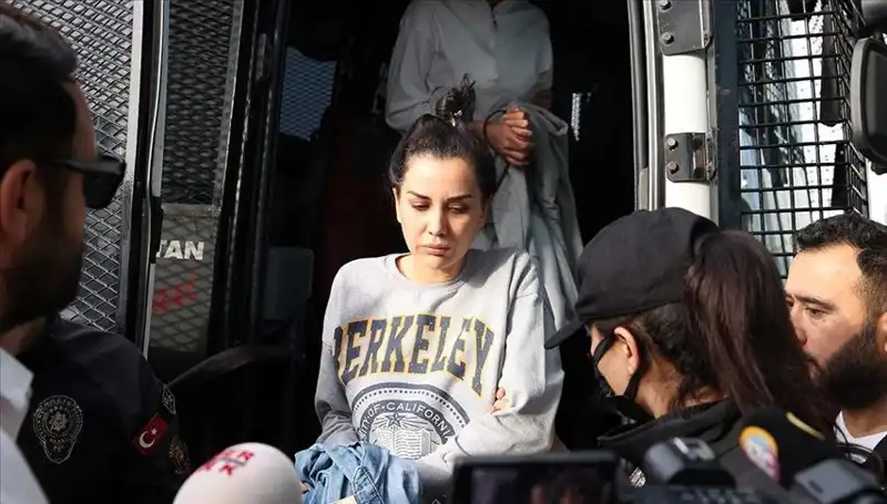 Dilan Polat'ın Instagram Hesabı Neden Erişime Kapalı? Kapatma Sebepleri Neler?