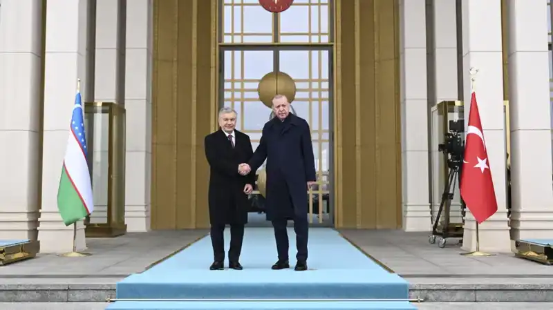 Özbekistan Cumhurbaşkanı Mirziyoyev'in Ankara Ziyareti: İlişkilerde Yeni Bir Dönem Mi?