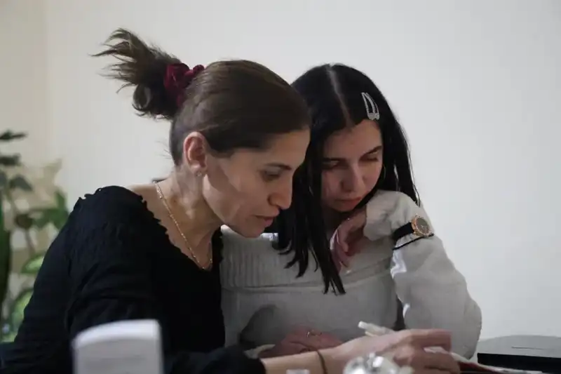 Küçük Yaşta Evlendirilen Kızın Kanserle Sınavı ve Güçlü Mücadelesi