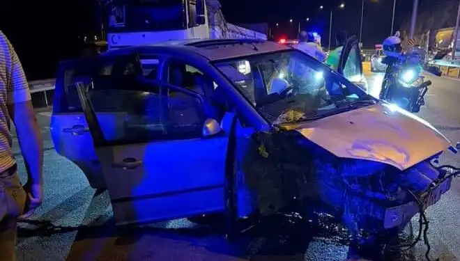 Ankara'da Korkunç Kaza: Otomobil Bariyere Çarptı, Bir Kayıp ve Üç Yaralı