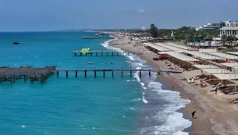 Antalya Sahillerindeki Güneşli Havaların Keyfini Çıkarın!