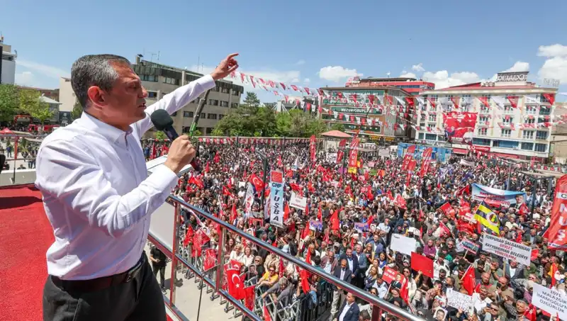 Özgür Özel: “Örgüt Silah Bırakmalı, Duruşumuzu Sonuna Kadar Destekliyoruz”