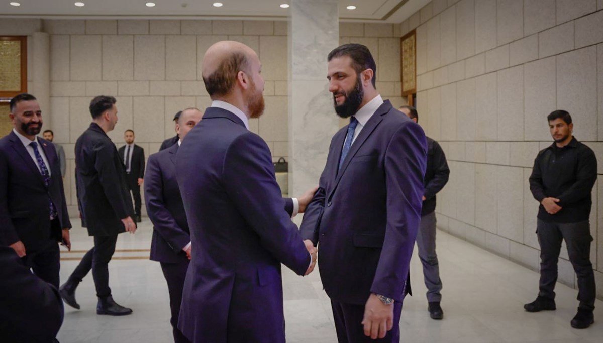 Bilal Erdoğan Önderliğindeki Türk Heyeti, Tarihi Emevi Camisi'ne Gaziantep Halısı Serdi: Suriye Ziyareti