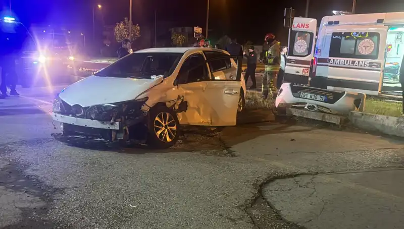 Pikap ile Otomobil Çarpıştı: Ankara'da Feci Kaza Detayları Paylaşıldı