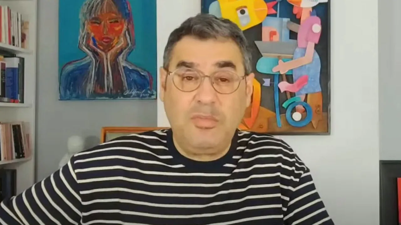 Özgür Özel'in "Makama Saygı" Sözlerine Enver Aysever'den Sert Tepki: "Kendi Partinde Tipitip, Şarlatan Diyorlar"