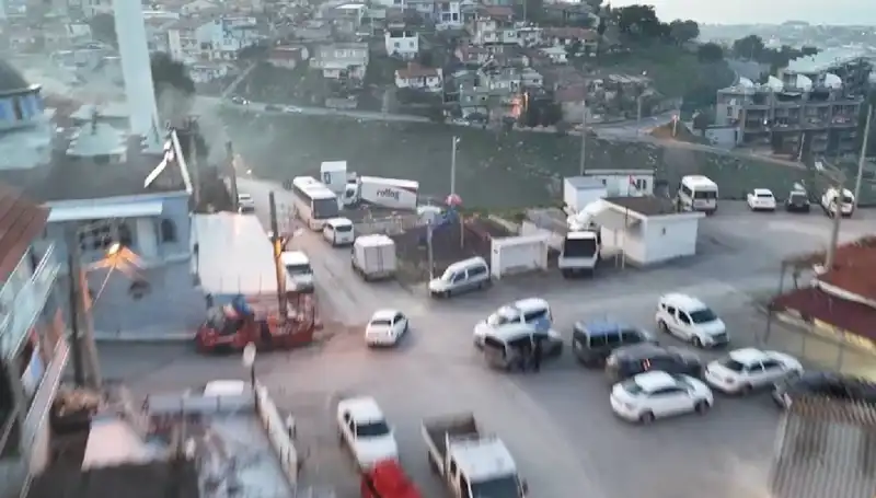 İzmir’de Gerçekleşen 99 Operasyon: 133 Gözaltı ile Suç Çeteleri Çökertildi