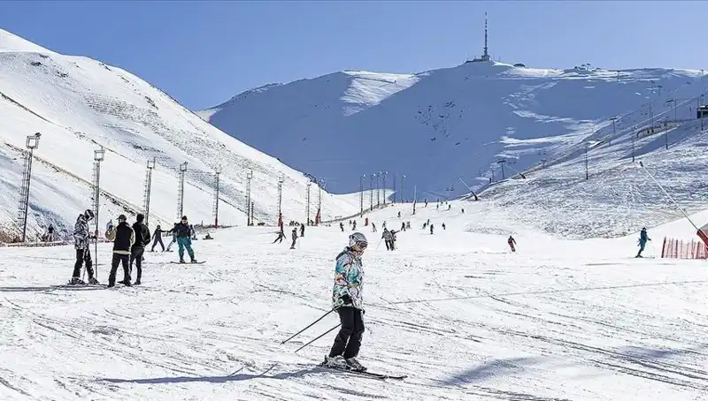 Palandöken, Kayak Severler İçin Kar Kalınlığında Rekor Kırdı!