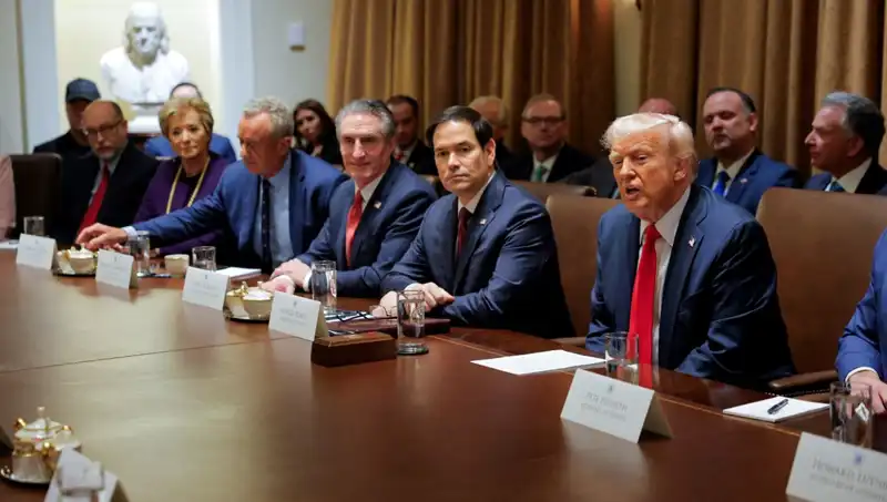 Trump, Musk ve Rubio’nun Kabine Tartışmasını Kesin Bir Dille Yalanladı