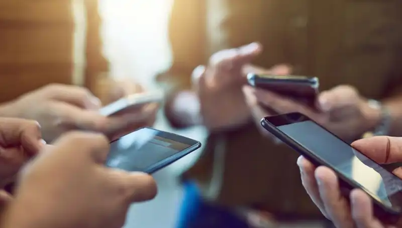 Oppo A5 Pro 4G: Dayanıklı ve Uygun Fiyatlı Akıllı Telefon