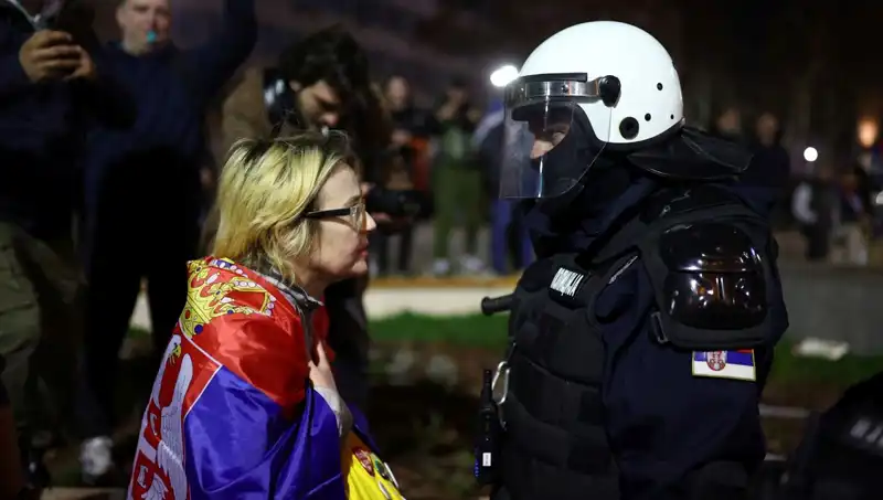 Sırbistan’ın Yasaklı Sonik Silah Kullanımı: Muhalefet AİHM’e Başvuruyor