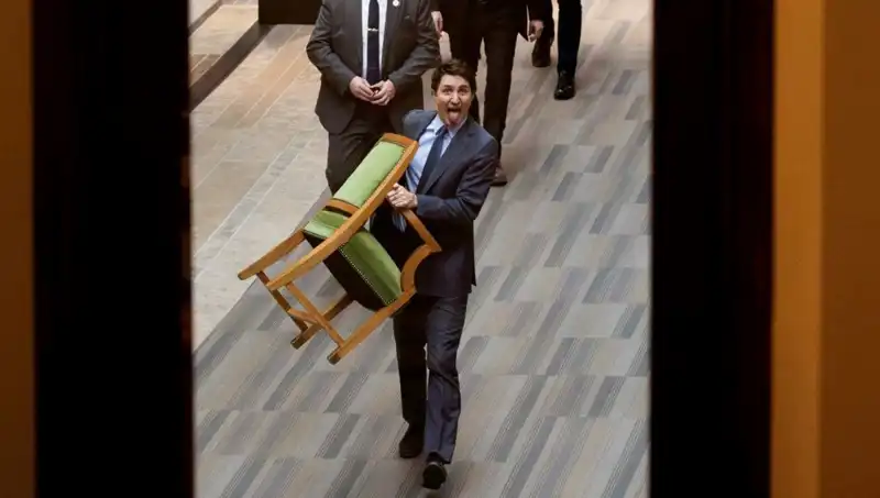 Trudeau’dan Şok Hareket: Sandalyeyi Alarak Ayrıldı, Tepkiler Büyüyor!
