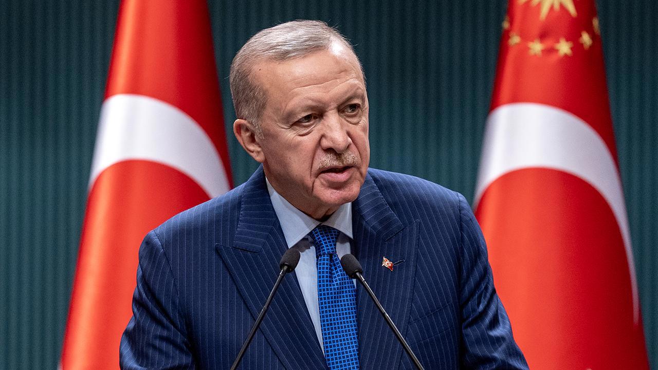 Erdoğan, Türkiye'nin çağa liderlik ettiğini belirtti