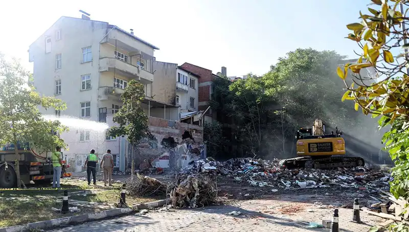 Sındırgı’da Deprem Sarsıntıları Devam Ediyor: Son Gelişmeler Neler?
