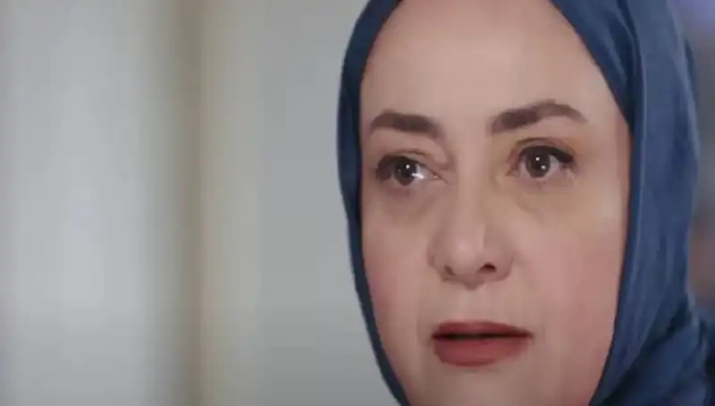 Kızılcık Şerbeti Dizisinde Şok Veda: Pembe Kadrodan Ayrılıyor mu?