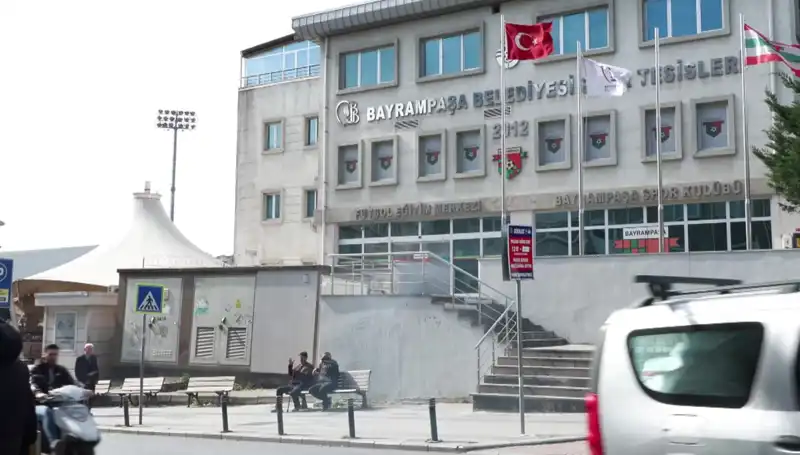 Arda Turan Spor Kompleksi'nin Otoparkı Yağmur Sularıyla Doldu, Spor Severler Şaşkın