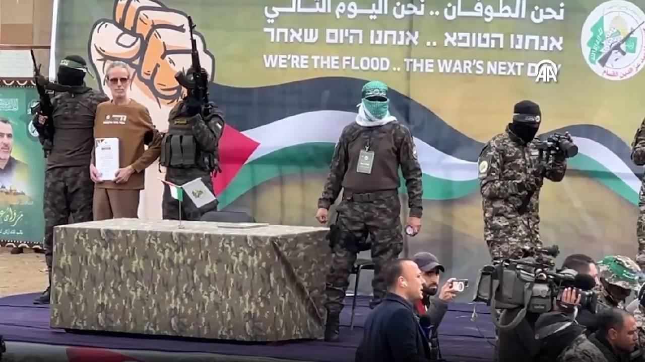 Hamas, İsrail ile esir takasında 3 İsrailli erkeği serbest bıraktı.