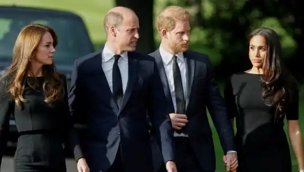 Prens William, Kardeşi Harry ile Barış Yapmayı Red Mi Ediyor?