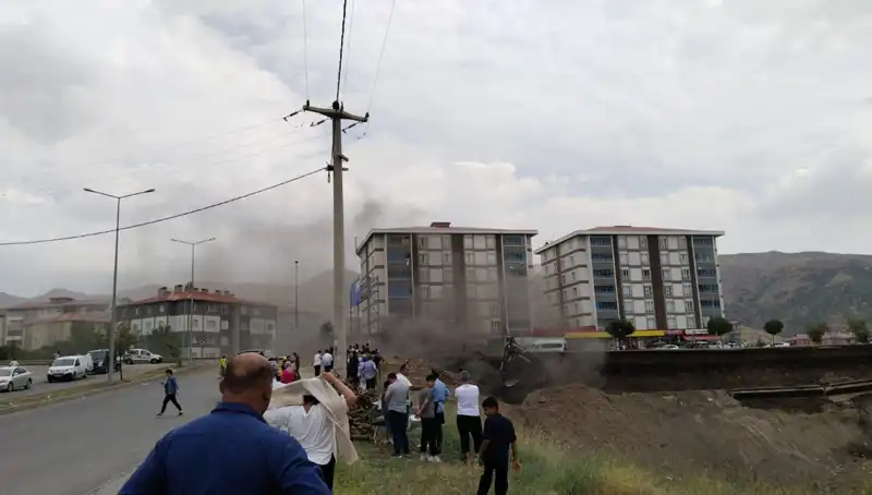 Bitlis’te Doğalgaz Hattında Patlama: Kentte Korku Dolu Anlar Yaşandı!