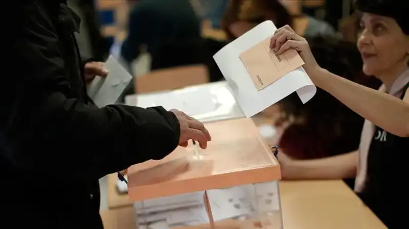 İspanya'da Sosyalist Partinin İkinci Seçim Hezimetinin Sebepleri ve Sonuçları