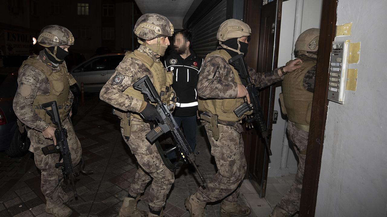 Zehir tacirlerine operasyon