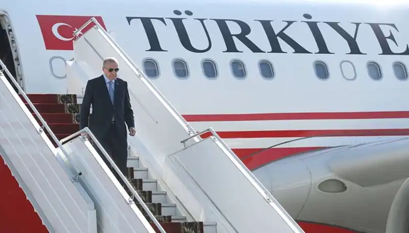 Cumhurbaşkanı Erdoğan İtalya'dan Dönüş Yolculuğunda Kritik Mesajlar Verdi