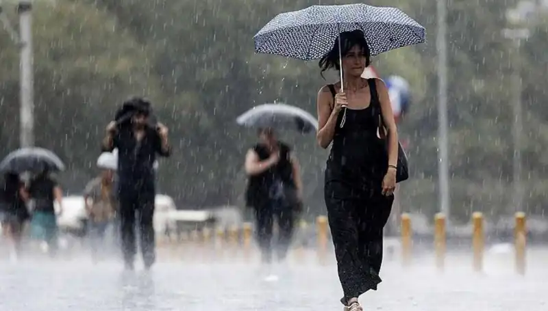 İstanbul ve Ankara'da Sağanak Yağış Uyarısı! 25 İlde Etkili Olacak