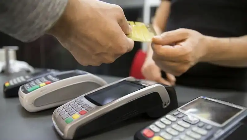 Kartlı Harcamalarda Gizli Artış: Tüketiciler Dikkatli Olmalı!