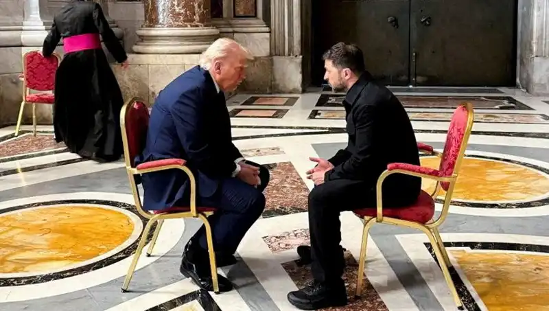 Zelenski: "Trump ile En İyi Görüşmemiz Vatikan'daydı"