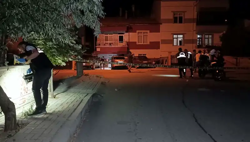Karaman'da Korkunç Olay: Genç Adam Kız Arkadaşına Saldırdı