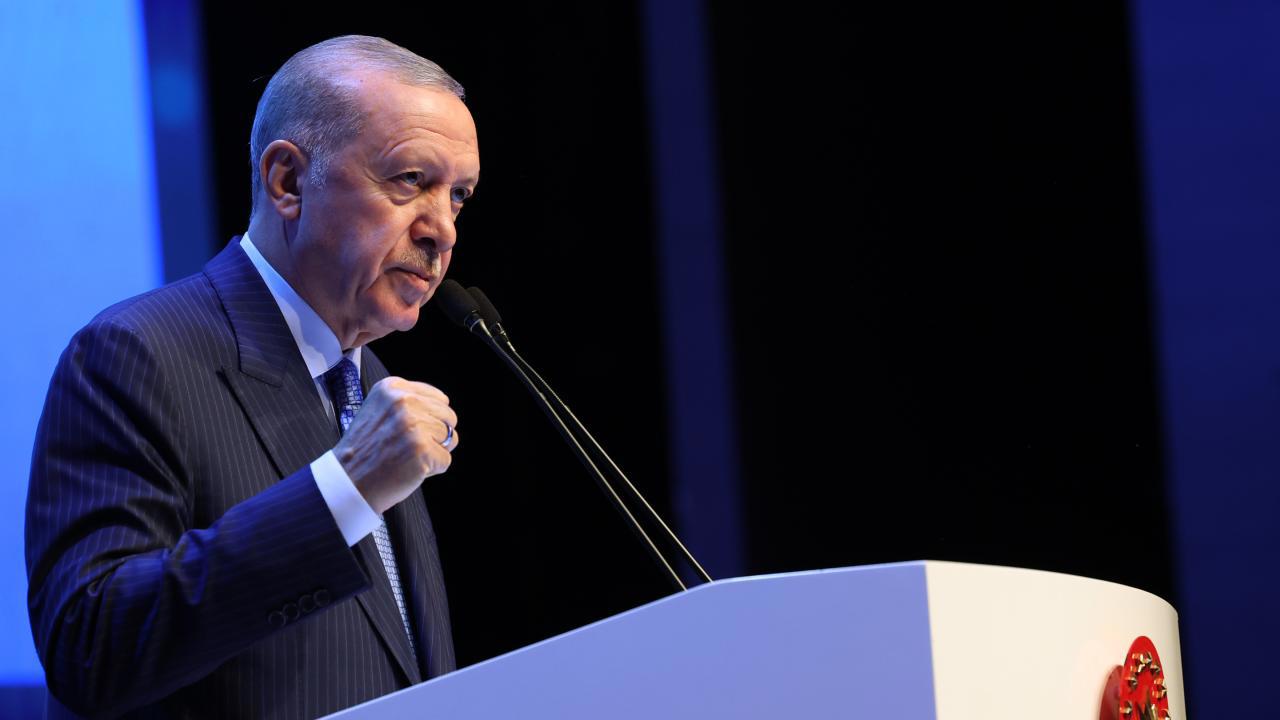 Cumhurbaşkanı Erdoğan: Necip Fazıl Ayasofya bir gün açılacak dedi, ve gerçekleştirdik