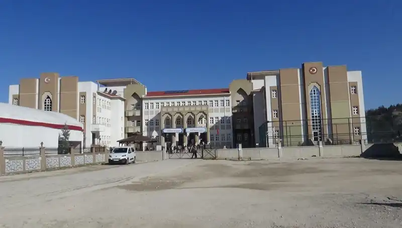 Ortaokulda Öğretmenden Öğrenciye Şiddet İddiası: Olayın Ayrıntıları Ne?