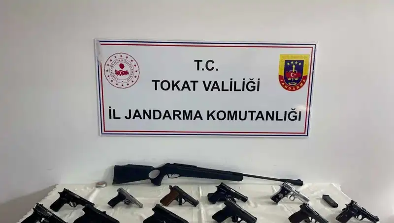 Tokat'ta Kaçak Silah Operasyonu: İki Şüpheli Yakaladı!
